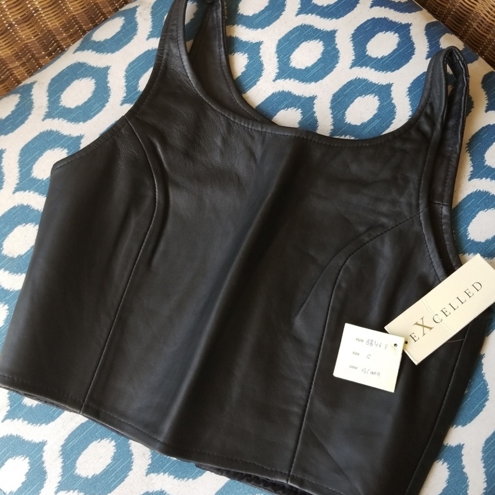 BLACK LEATHER CROP TOP